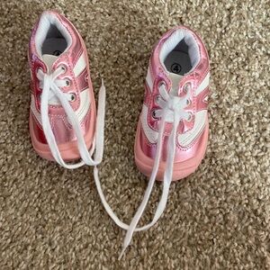 Size 4 little girl, pink and white tennis shoes, tie laces